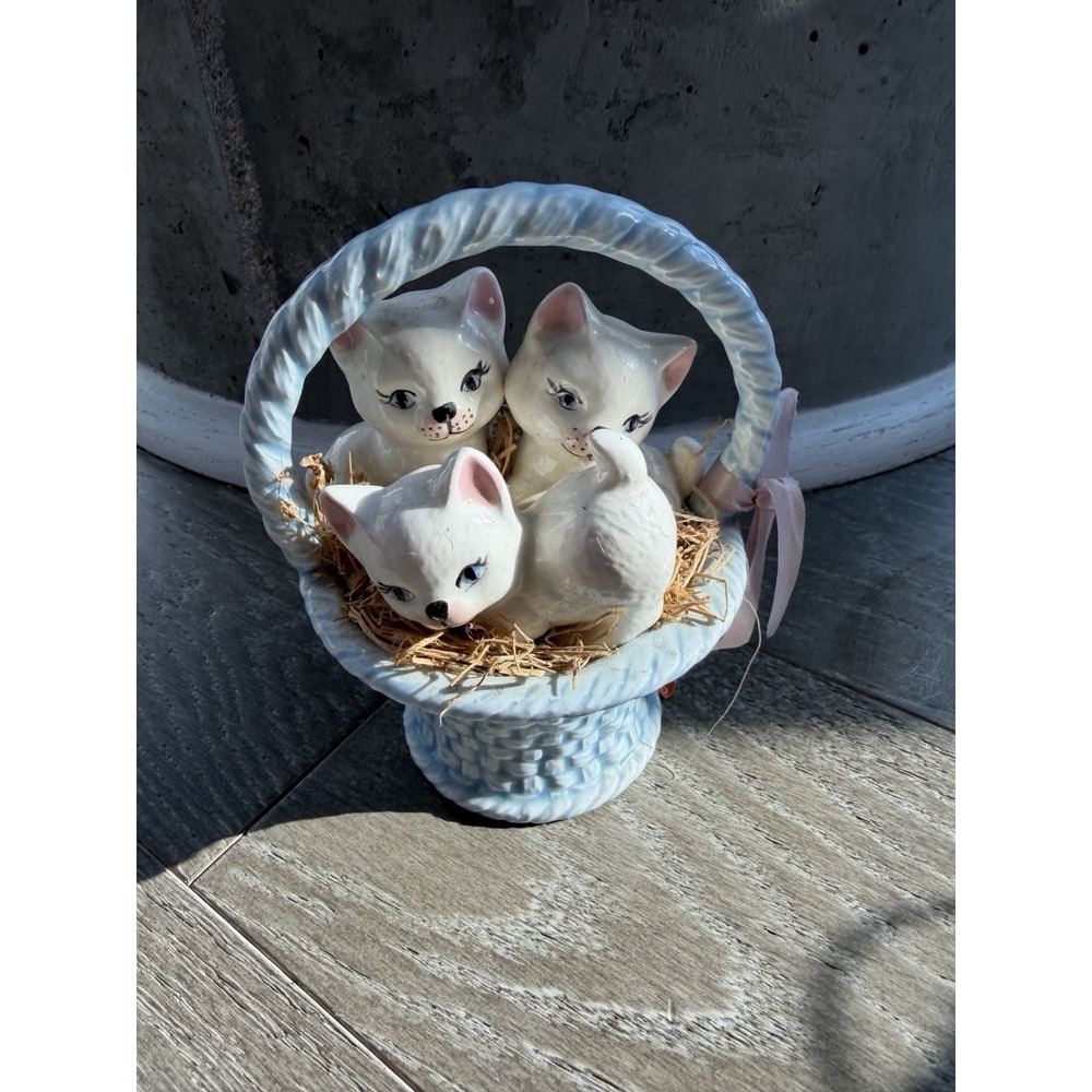 Vintage 1989 Three White Kittens in Blue Basket Cat Figurine Cottagecore